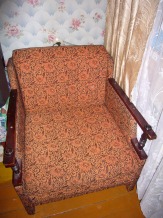 Продам кресло-кровать (с телевизором)